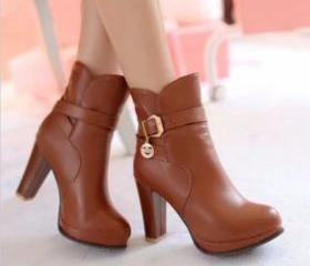 Fashion Buckle Strap Chuncky Heels Women Ankle Boots on Luulla